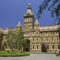 Travel entrepreneur sets up $10 million entrepreneurship institute at Melbourne Uni college